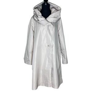 Women's Cream Trench Coat with Oversized Collar